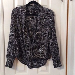 Apt 9 Blouse Women's Black and White size X Small